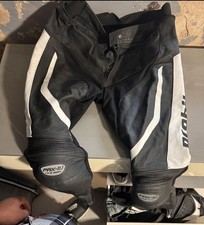 Motorrad lederkombi herren gebraucht kaufen Motorrad lederkombi herren gebraucht kaufen  Neunkirchen