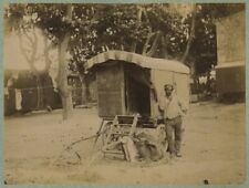 Provence. homme posant d'occasion  Montargis