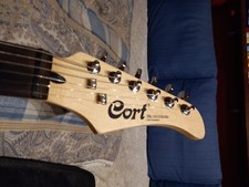Chitarra elettrica cort usato  Scandiano