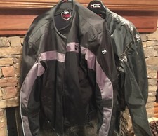 Moto centric padded d'occasion  Expédié en Belgium