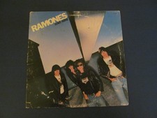 The Ramones LP Record LEAVE HOME Sire Album 1977 PUNK ROCK comprar usado  Enviando para Brazil