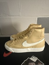 Nike blazer womens d'occasion  Expédié en Belgium