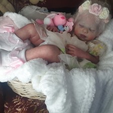 Beautiful reborn vivianna for sale  OLDHAM