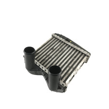 0003007v003 radiatore intercoo usato  Castagnaro