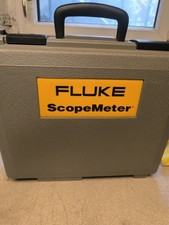 Scope meter fluke d'occasion  Expédié en Belgium