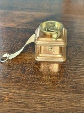 Fita de costura antiga medida estilizada como moedor de café comprar usado  Enviando para Brazil