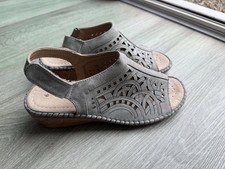 Ladies grey cushion for sale  STOURBRIDGE