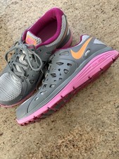 Nike sneaker grau gebraucht kaufen  Hecklingen