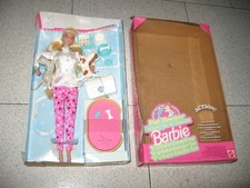Barbie veterinaria mattel usato  Novedrate