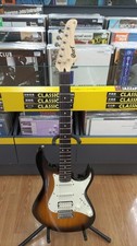Cort g210 electric d'occasion  Expédié en Belgium