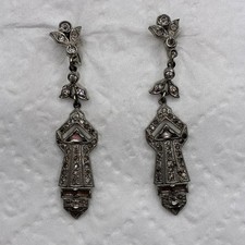 Brincos pendurados antigos de vidro com pasta de parafuso de metal Art Deco da década de 1920, usado comprar usado Brincos pendurados antigos de vidro com pasta de parafuso de metal Art Deco da década de 1920, usado comprar usado  Enviando para Brazil