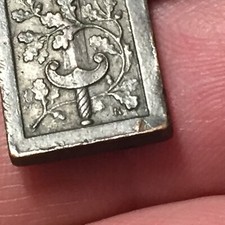 Medaglia merito guerra usato  San Bonifacio