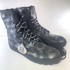Wolverine men vic for sale  Oak Lawn