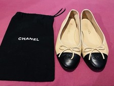 Ballerines chanel bicolore d'occasion  Nice-