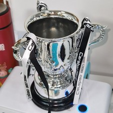 Réplica de troféu EFL League Cup Carabao Cup Trophy em resina 16cm/6,3 polegadas de altura novo comprar usado Réplica de troféu EFL League Cup Carabao Cup Trophy em resina 16cm/6,3 polegadas de altura novo comprar usado  Belo Horizonte
