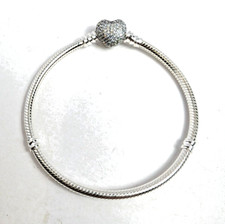 Authentic pandora bracelet d'occasion  Expédié en Belgium