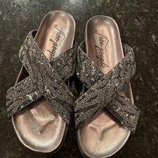 Usado, Sandálias Free People Moon infantil enfeitadas lantejoulas/contas, tamanho 8.5, novas! comprar usado  Enviando para Brazil