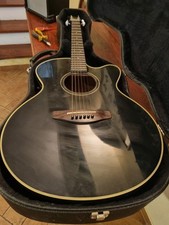 Chitarra acustica amplificata usato  Fabriano