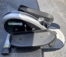 Máquina compacta de entrenamiento cardiovascular para parte inferior del cuerpo Inmotion E1000 plateada (usada) segunda mano  Embacar hacia Mexico