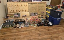 Scale train set for sale  Saint Peters