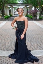 Formal dresses for sale  Leachville