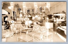 CARTÃO POSTAL FOTO REAL VINTAGE INTERIOR 1950 LOJA DE MÓVEIS RPPC comprar usado  Enviando para Brazil