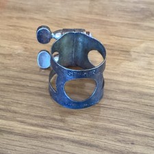 Ligature bec saxophone d'occasion  Gommegnies