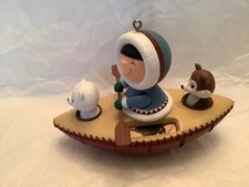 2014 Hallmark FROSTY FRIENDS ENFEITE MÁGICO KAYAK 35º aniversário movimento solar comprar usado  Enviando para Brazil