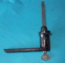 Maniglia con chiave usato  Sala Consilina