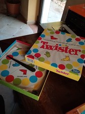 Gioco twister hasbro usato  Sant Anna d'Alfaedo