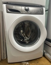 Electrolux washer dryer for sale  Lakewood