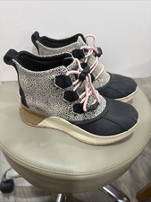 Sorel youth classic for sale  Durham