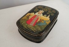 Russian painted box. d'occasion  Fayence