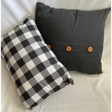 Decorative accent pillows for sale  North Highlands