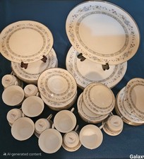 Conjunto de talheres Royal Doulton Tara (H5065) porcelana fina década de 1980 comprar usado Conjunto de talheres Royal Doulton Tara (H5065) porcelana fina década de 1980 comprar usado  Enviando para Brazil