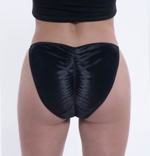 Satin string bikini d'occasion  Expédié en Belgium