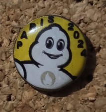 Pin bonhomme michelin d'occasion  Expédié en Belgium
