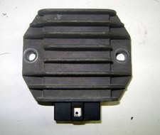 Regolatore tensione piaggio usato  Fasano