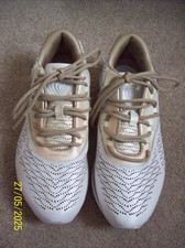 Scarpe ginnastica donna usato  Spedire a Italy
