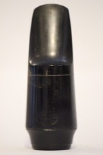 Bocal de saxofone soprano de borracha dura Conn comprar usado  Enviando para Brazil