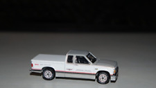 Caminhão Chevy S-10 '84 1984 escala 1:64 modelo fundido branco/cinza comprar usado  Enviando para Brazil