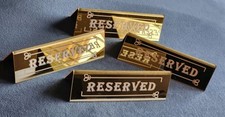 Conjunto de 4 placas de mesa de evento/festa acrílicas espelhadas douradas e brancas RESERVADAS. comprar usado  Enviando para Brazil