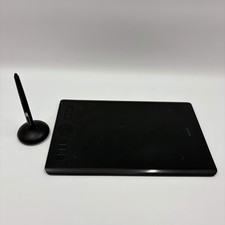 Tableta de dibujo gráficos Wacom Intuos Pro PTH660 con bolígrafo y soporte segunda mano  Embacar hacia Mexico