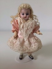 porcelain doll heads for sale porcelain doll heads for sale WOODHALL SPA
