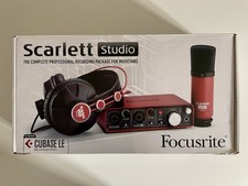 Focusrite scarlett 2i2 usato  Italia