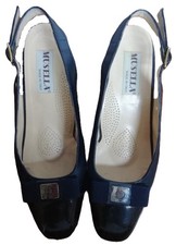 Scarpe donna blu usato  Spezzano della Sila