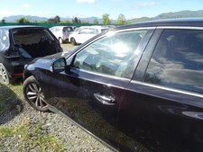 Porte gauche infiniti d'occasion  Saint-Lizier