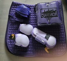 Eskadron set lila gebraucht kaufen  Weyhe