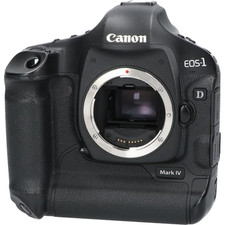 Fotocamera reflex digitale usato  Spedire a Italy