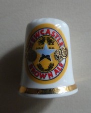 Dé coudre porcelaine d'occasion  Nérac